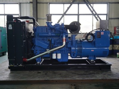 玉柴250KW柴油发电机组YC6MK420-D30