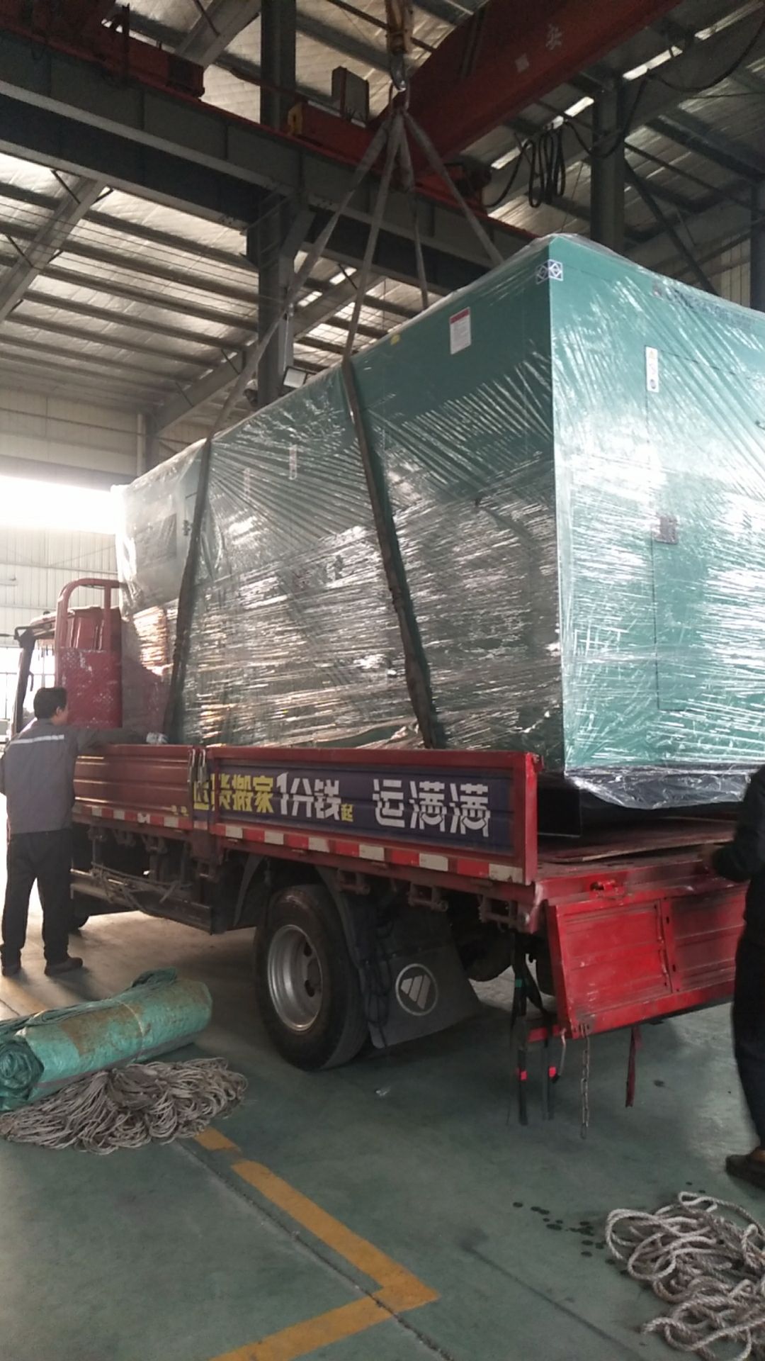 集装箱式柴油发电机组的优势有哪些呢?(图1) 集装箱式柴油发电机组的优势有哪些呢?(图1)